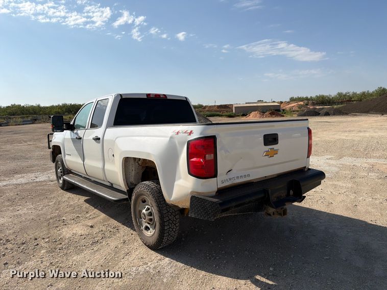 image for item DV8608 2017 Chevrolet Silverado 2500 Crew Cab pickup truck