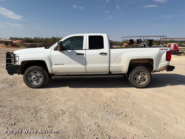 image for item DV8608 2017 Chevrolet Silverado 2500 Crew Cab pickup truck