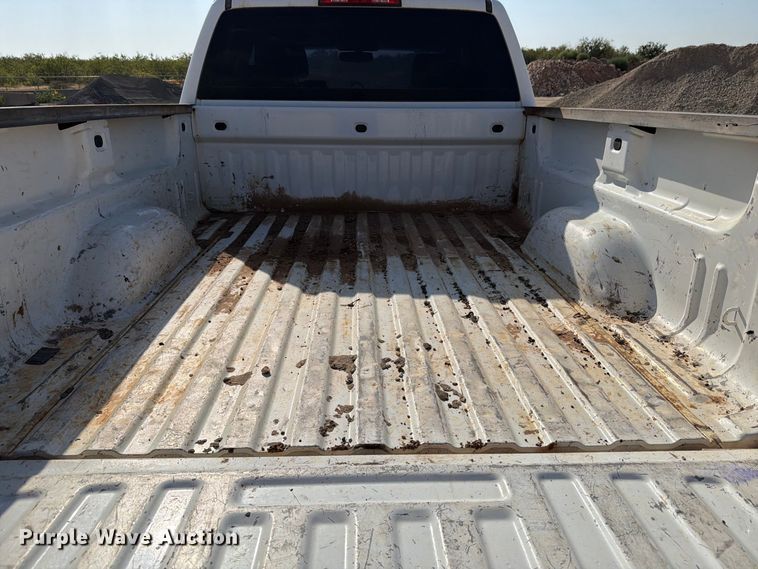 image for item DV8608 2017 Chevrolet Silverado 2500 Crew Cab pickup truck