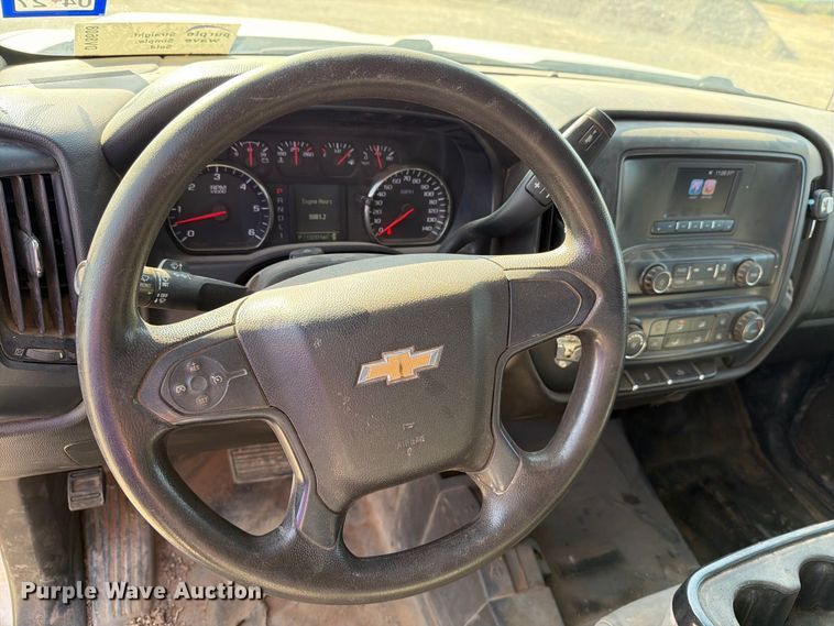 image for item DV8608 2017 Chevrolet Silverado 2500 Crew Cab pickup truck