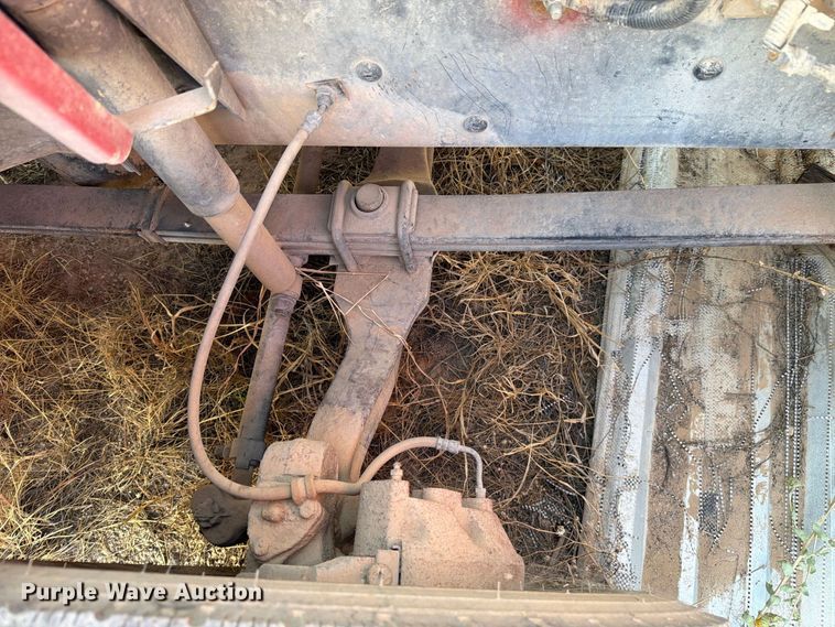 image for item DV8610 1994 Freightliner FL60 flatbed truck