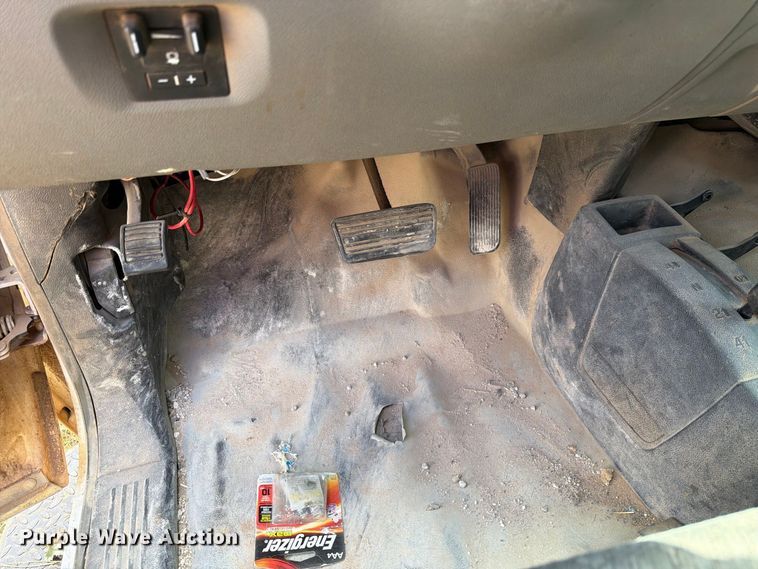 image for item DV8613 2013 Chevrolet Silverado 2500 Ext. Cab pickup truck