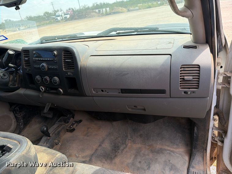 image for item DV8613 2013 Chevrolet Silverado 2500 Ext. Cab pickup truck
