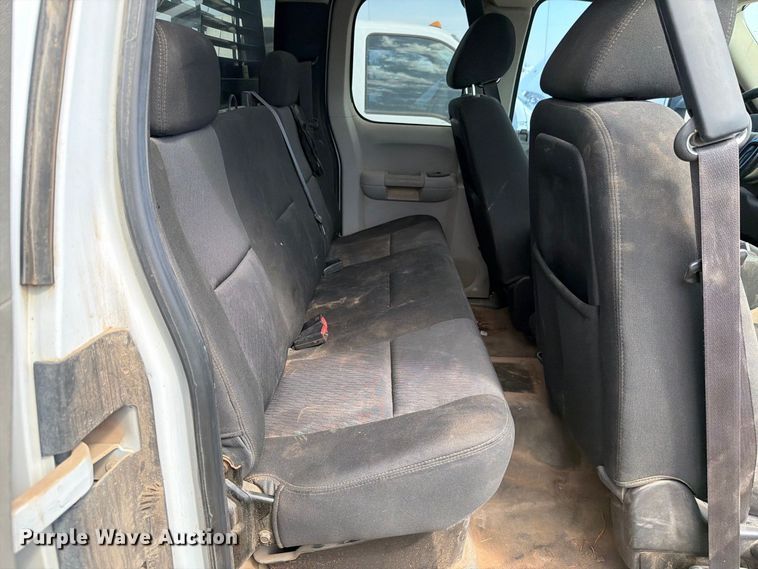 image for item DV8613 2013 Chevrolet Silverado 2500 Ext. Cab pickup truck