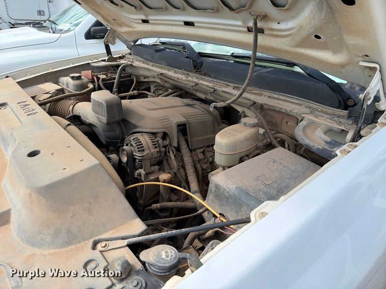 image for item DV8613 2013 Chevrolet Silverado 2500 Ext. Cab pickup truck
