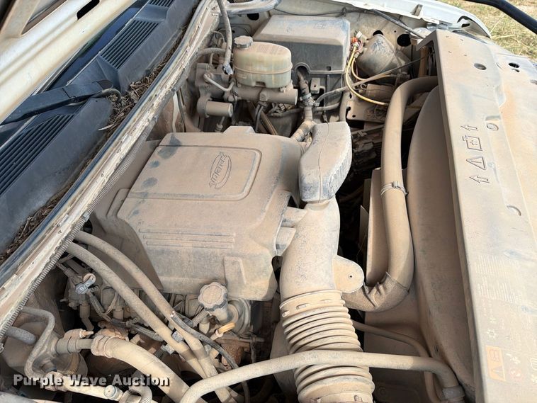 image for item DV8613 2013 Chevrolet Silverado 2500 Ext. Cab pickup truck