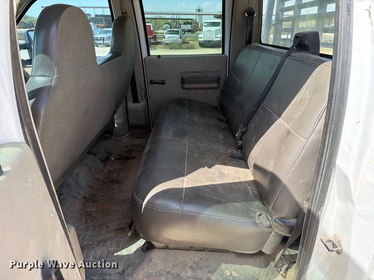 image for item DV8614 2009 Ford F350 Super Duty Crew Cab flatbed pickup truck