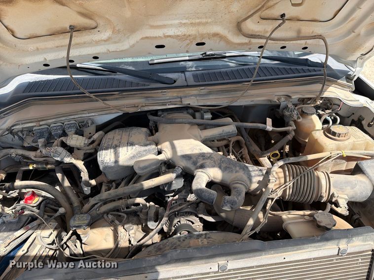 image for item DV8614 2009 Ford F350 Super Duty Crew Cab flatbed pickup truck