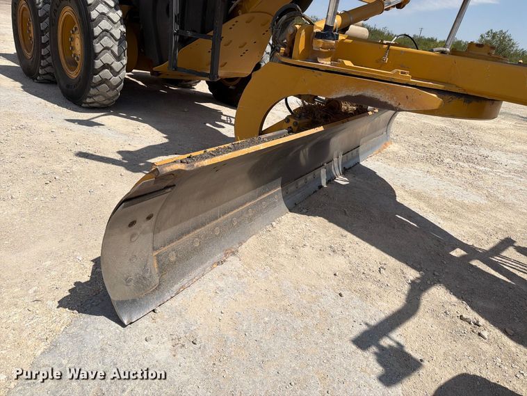image for item DV8616 2020 Caterpillar 150 motor grader