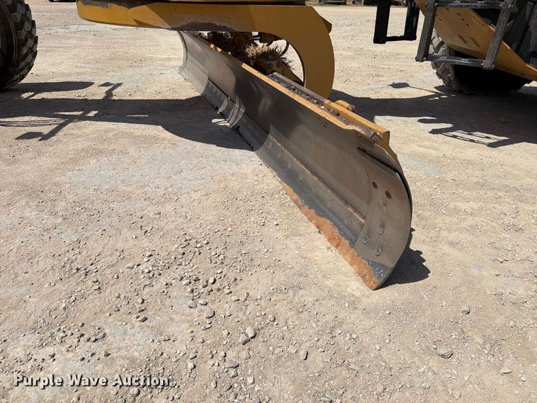 image for item DV8616 2020 Caterpillar 150 motor grader
