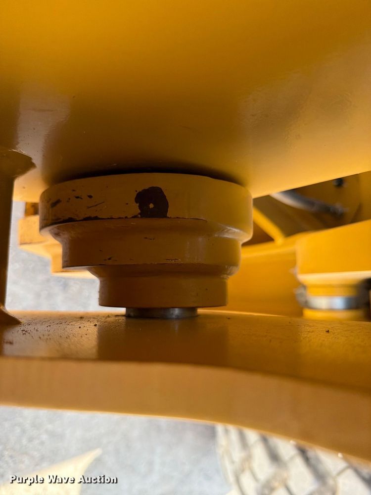 image for item DV8616 2020 Caterpillar 150 motor grader