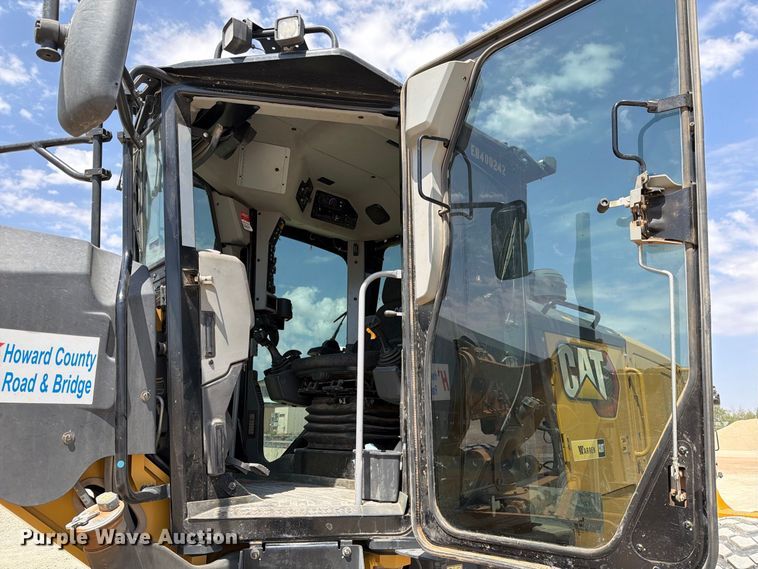 image for item DV8616 2020 Caterpillar 150 motor grader