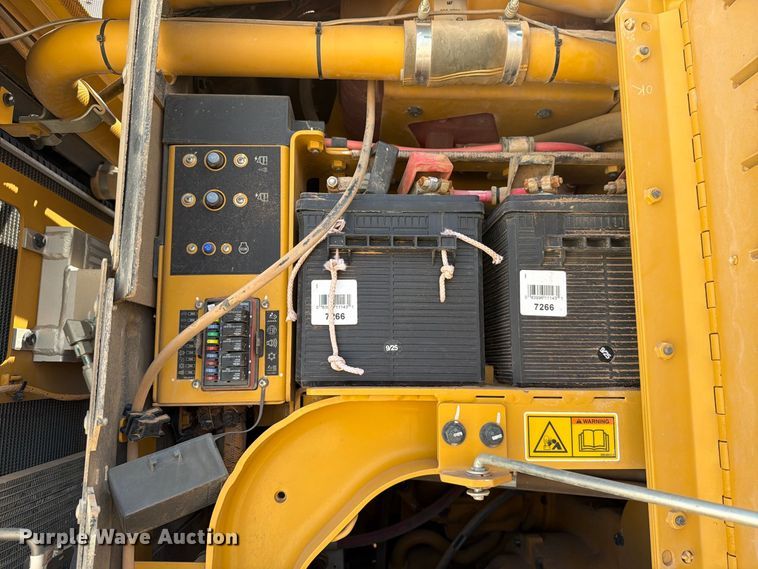 image for item DV8616 2020 Caterpillar 150 motor grader