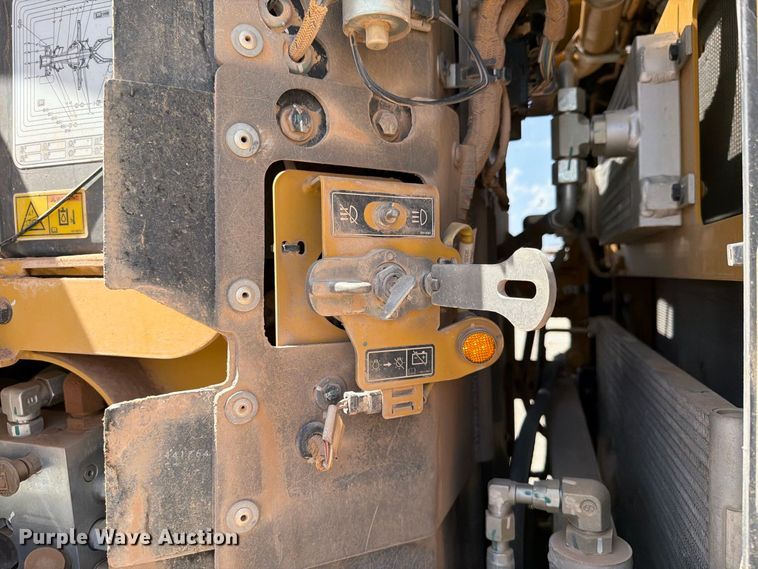 image for item DV8616 2020 Caterpillar 150 motor grader