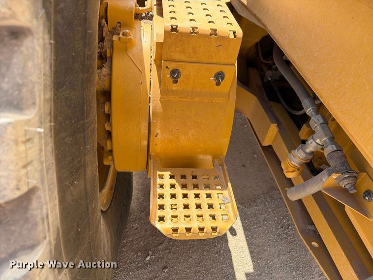 image for item DV8616 2020 Caterpillar 150 motor grader