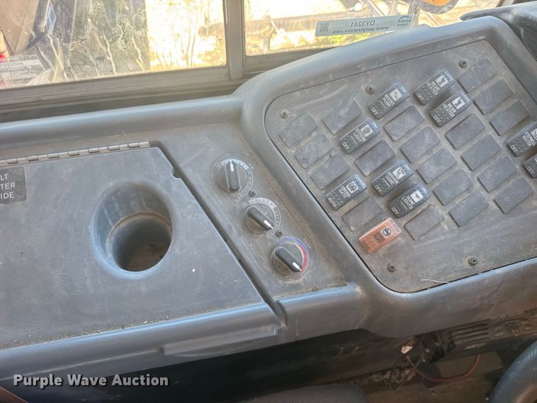 image for item DY3241 2014 IC PB105 school bus