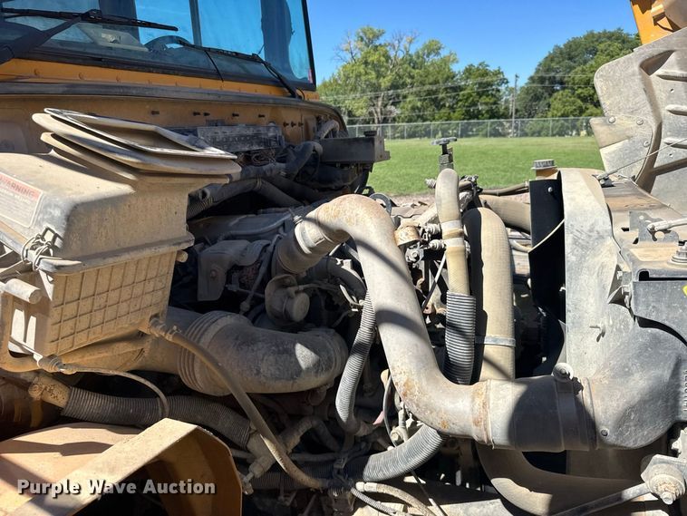 image for item DY3241 2014 IC PB105 school bus