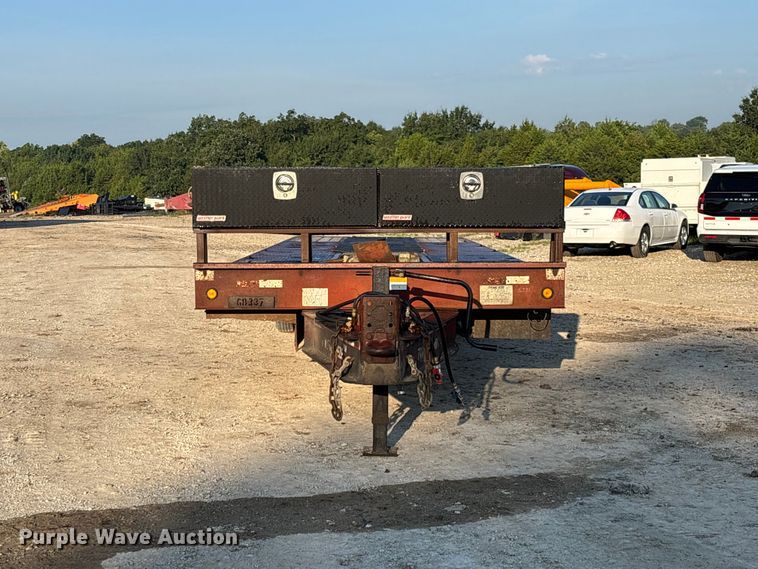 image for item DZ4682 1997 Trail-Eze Dakota equipment trailer