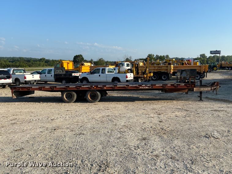 image for item DZ4682 1997 Trail-Eze Dakota equipment trailer