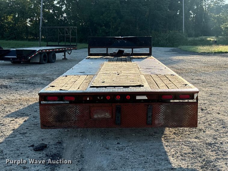 image for item DZ4682 1997 Trail-Eze Dakota equipment trailer