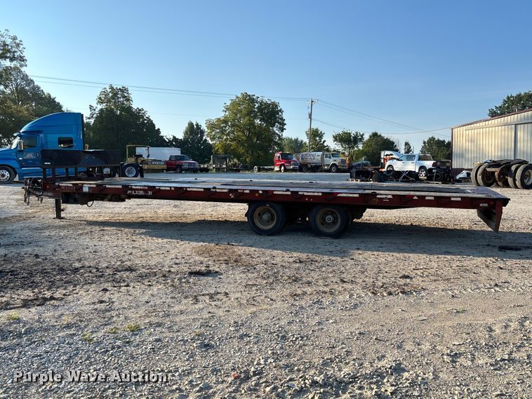 image for item DZ4682 1997 Trail-Eze Dakota equipment trailer