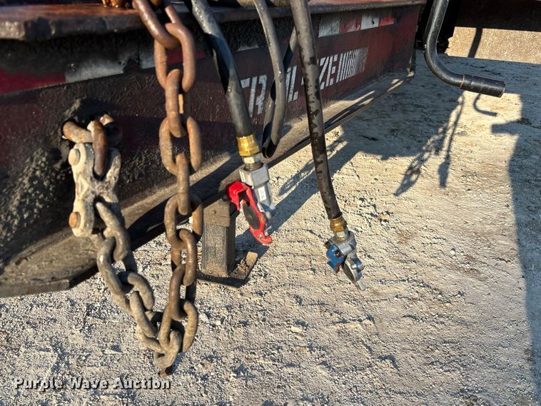 image for item DZ4682 1997 Trail-Eze Dakota equipment trailer