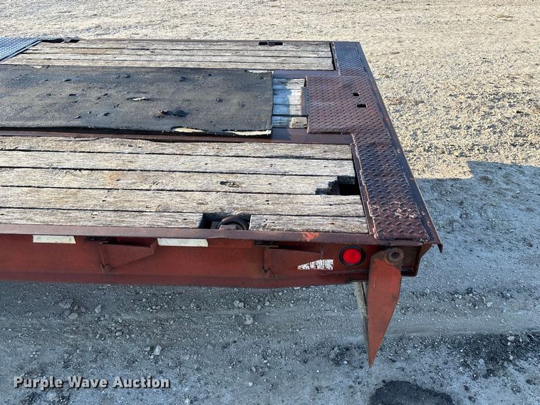 image for item DZ4682 1997 Trail-Eze Dakota equipment trailer
