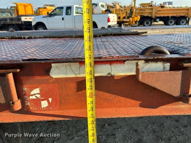 image for item DZ4682 1997 Trail-Eze Dakota equipment trailer