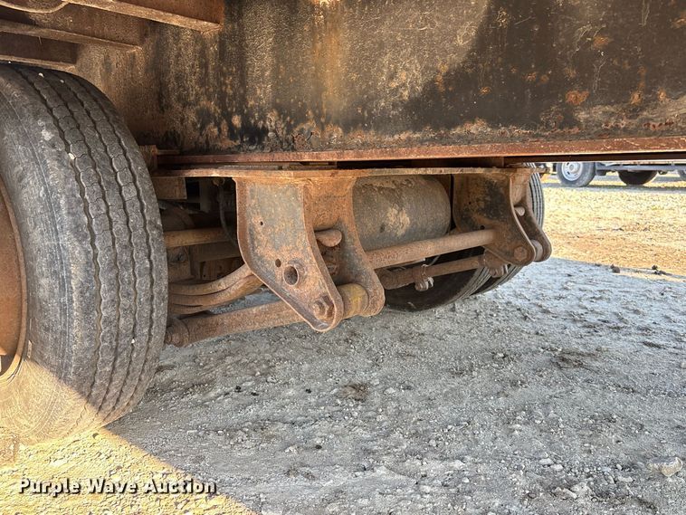 image for item DZ4682 1997 Trail-Eze Dakota equipment trailer
