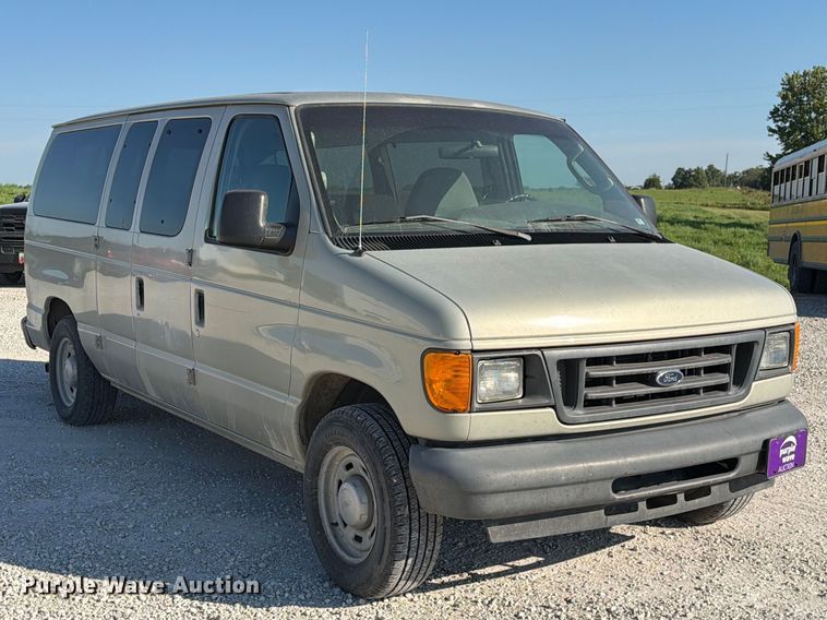 image for item DZ4737 2005 Ford E150 van