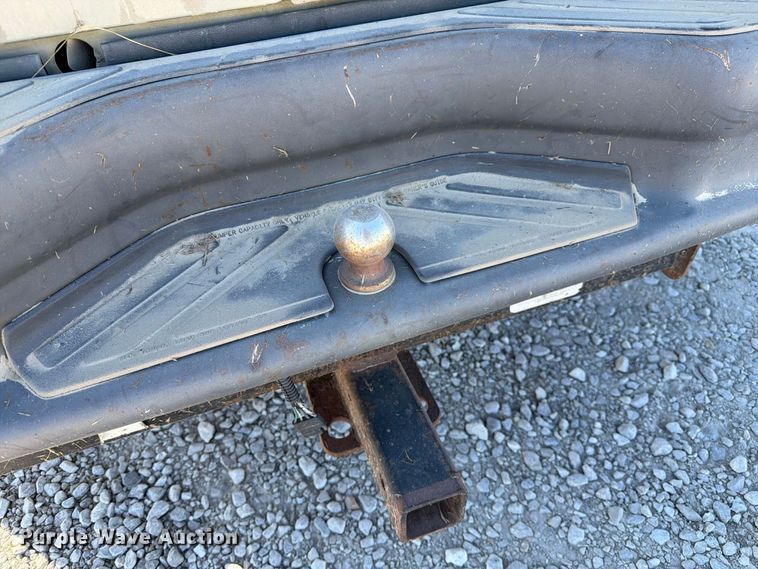 image for item DZ4737 2005 Ford E150 van