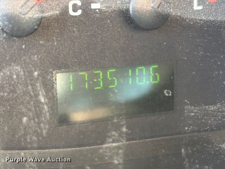 image for item DZ4737 2005 Ford E150 van