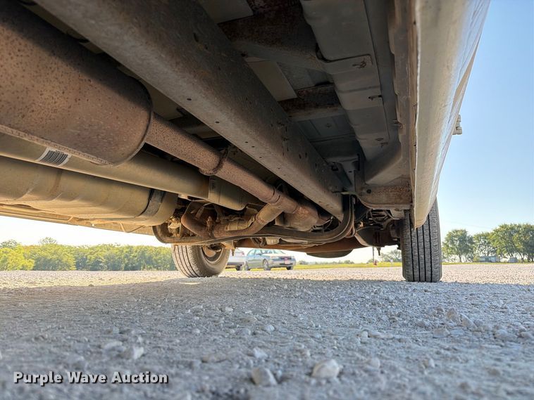 image for item DZ4737 2005 Ford E150 van