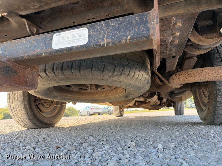 image for item DZ4737 2005 Ford E150 van