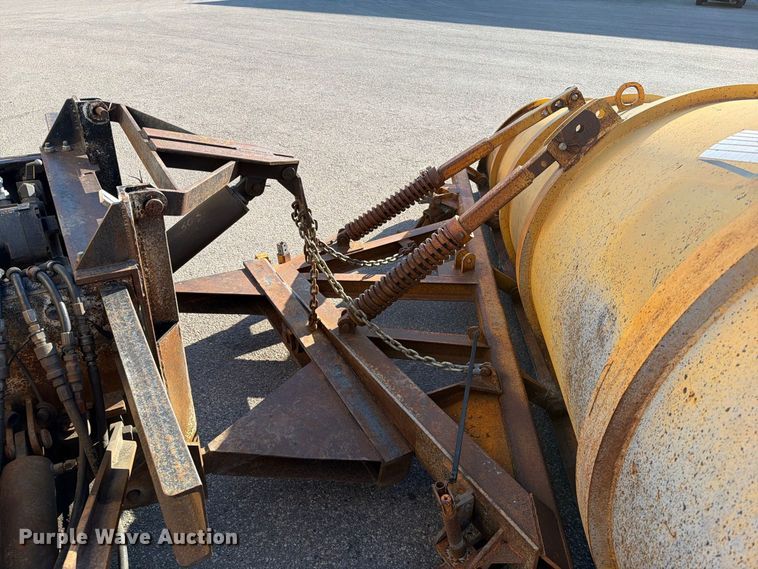 image for item EA0449 2005 Sterling L9500 dump truck