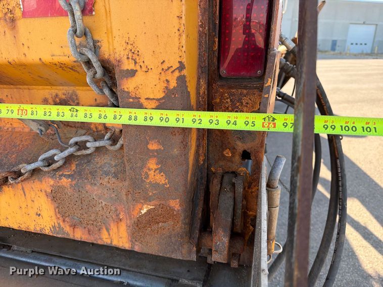 image for item EA0449 2005 Sterling L9500 dump truck