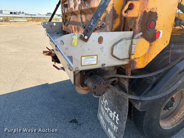image for item EA0449 2005 Sterling L9500 dump truck