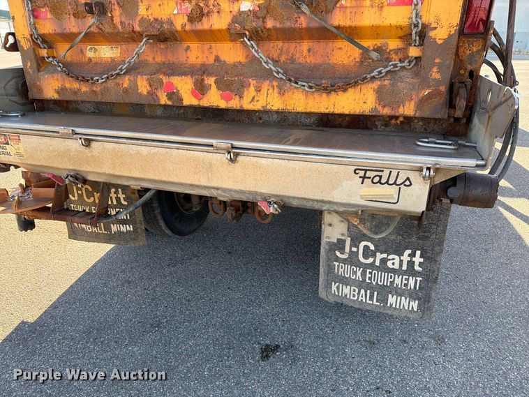 image for item EA0449 2005 Sterling L9500 dump truck