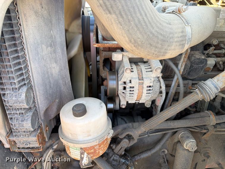image for item EA0449 2005 Sterling L9500 dump truck