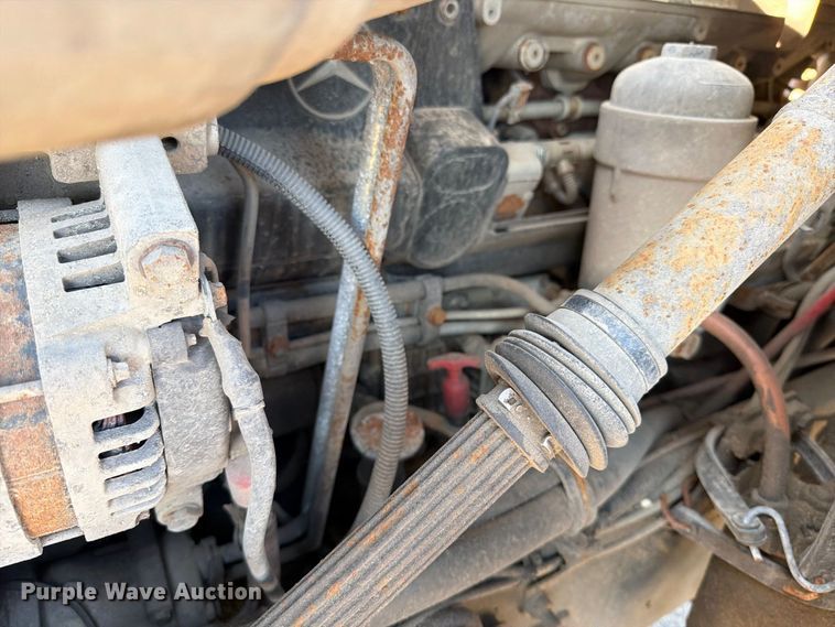image for item EA0449 2005 Sterling L9500 dump truck