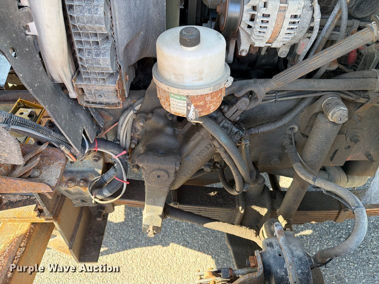 image for item EA0449 2005 Sterling L9500 dump truck