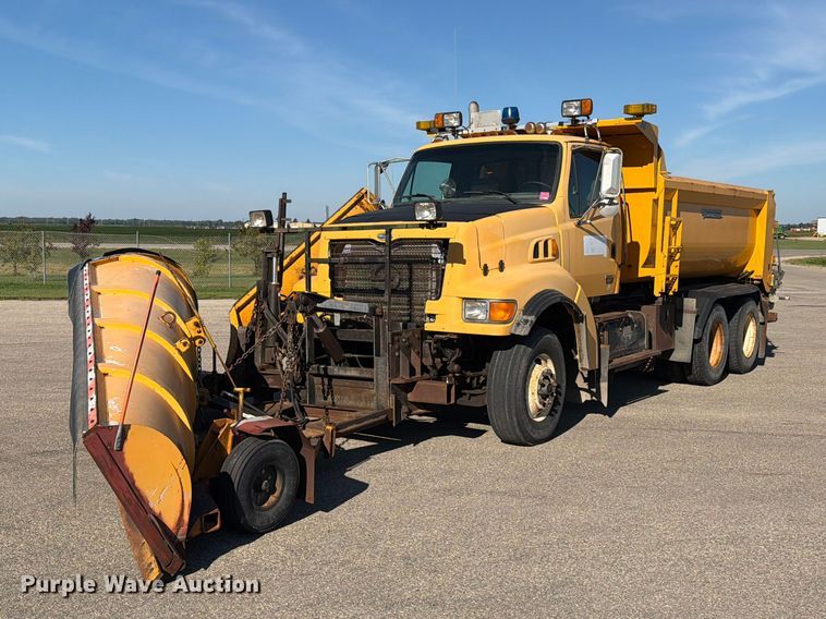 2000 Sterling L9500 dump truck