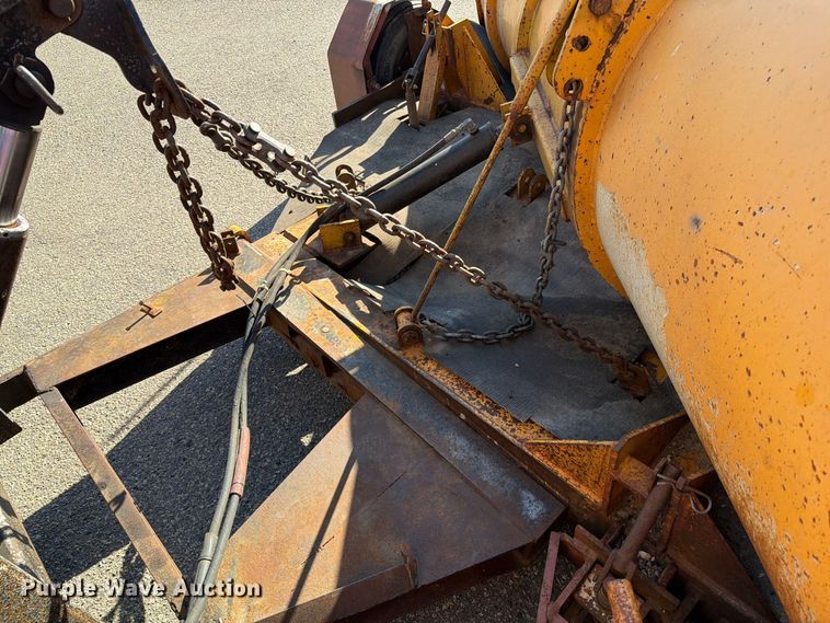 image for item EA0450 2000 Sterling L9500 dump truck