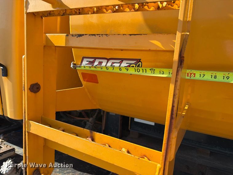 image for item EA0450 2000 Sterling L9500 dump truck