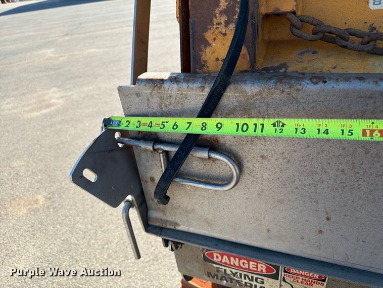 image for item EA0450 2000 Sterling L9500 dump truck