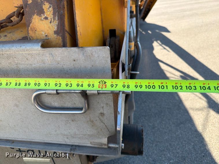 image for item EA0450 2000 Sterling L9500 dump truck