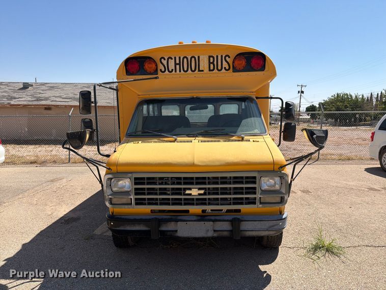 image for item EF6436 1995 Chevrolet G-series school bus