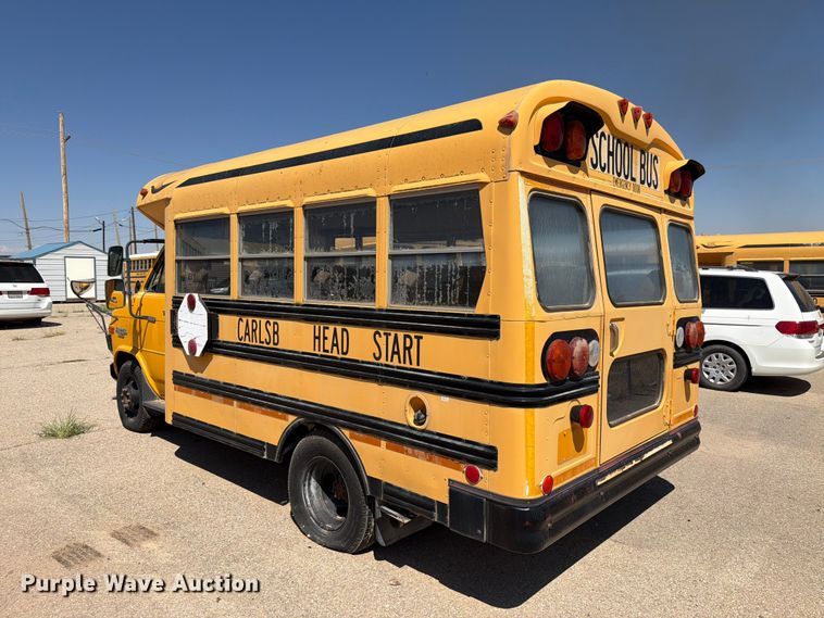 image for item EF6436 1995 Chevrolet G-series school bus