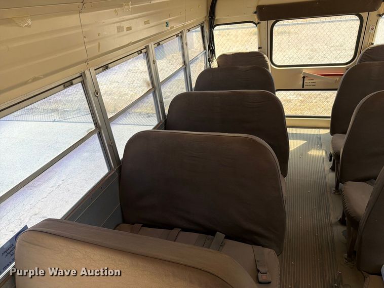 image for item EF6436 1995 Chevrolet G-series school bus