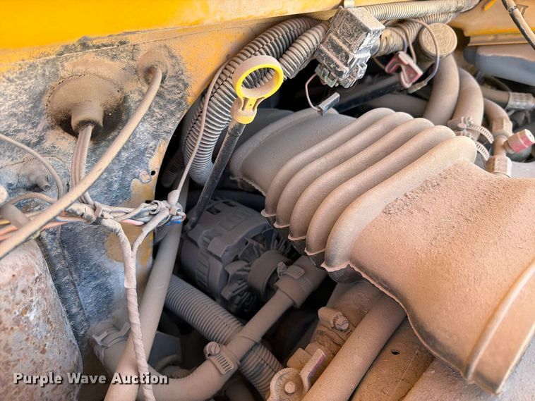 image for item EF6436 1995 Chevrolet G-series school bus